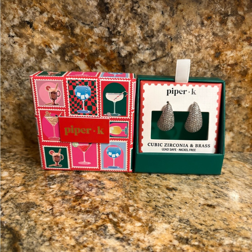 NEW Piper K Silver Earrings